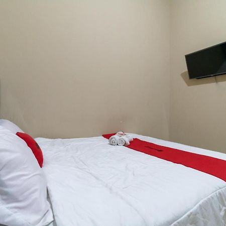 Hotel Reddoorz Near Palembang Trade Center 4 Esterno foto