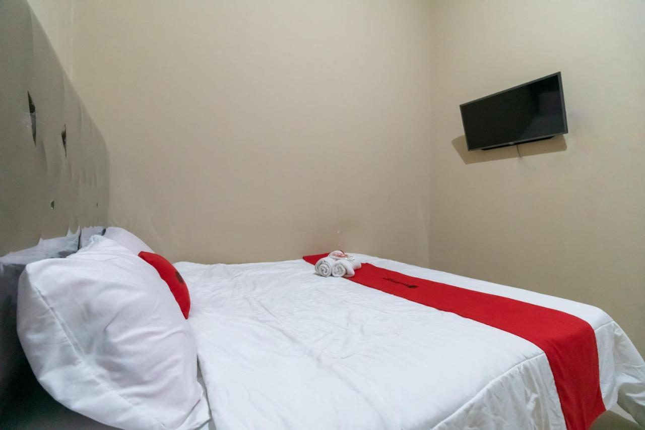 Hotel Reddoorz Near Palembang Trade Center 4 Esterno foto