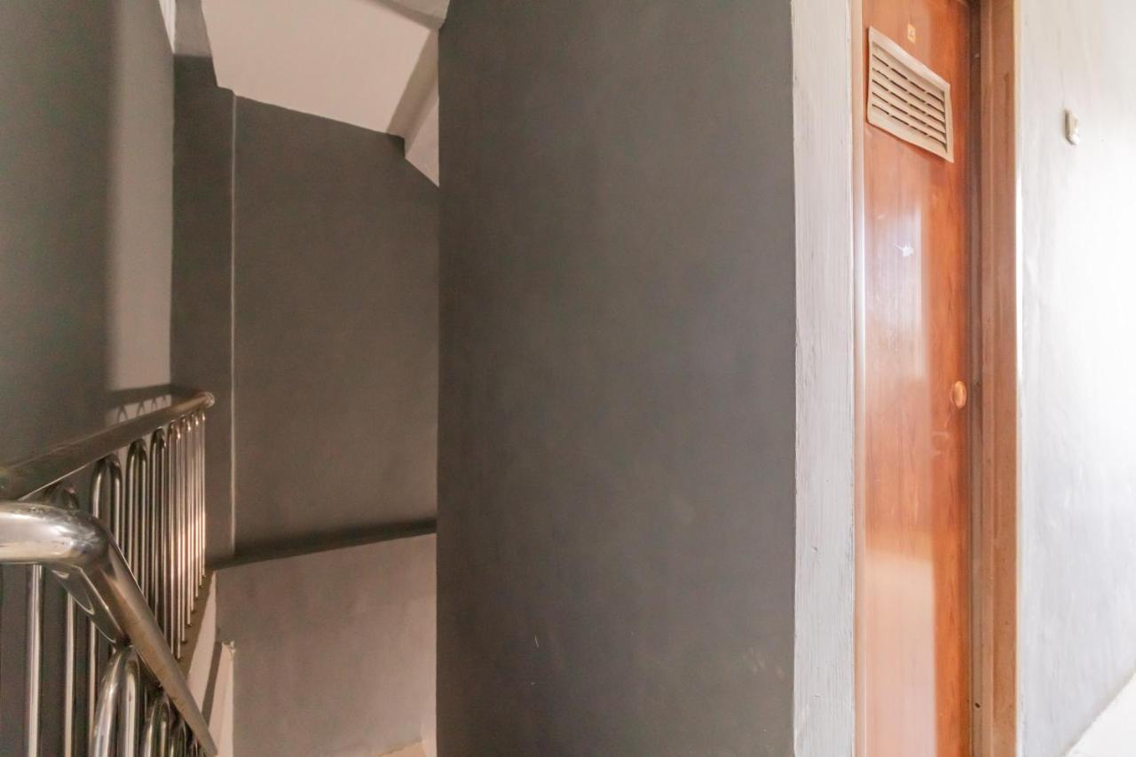 Hotel Reddoorz Near Palembang Trade Center 4 Esterno foto